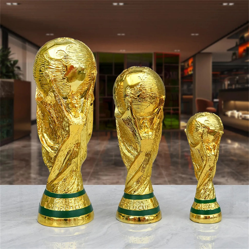 كأس كرة القدم الذهبي - ديكور فاخر لعشاق كرة القدم