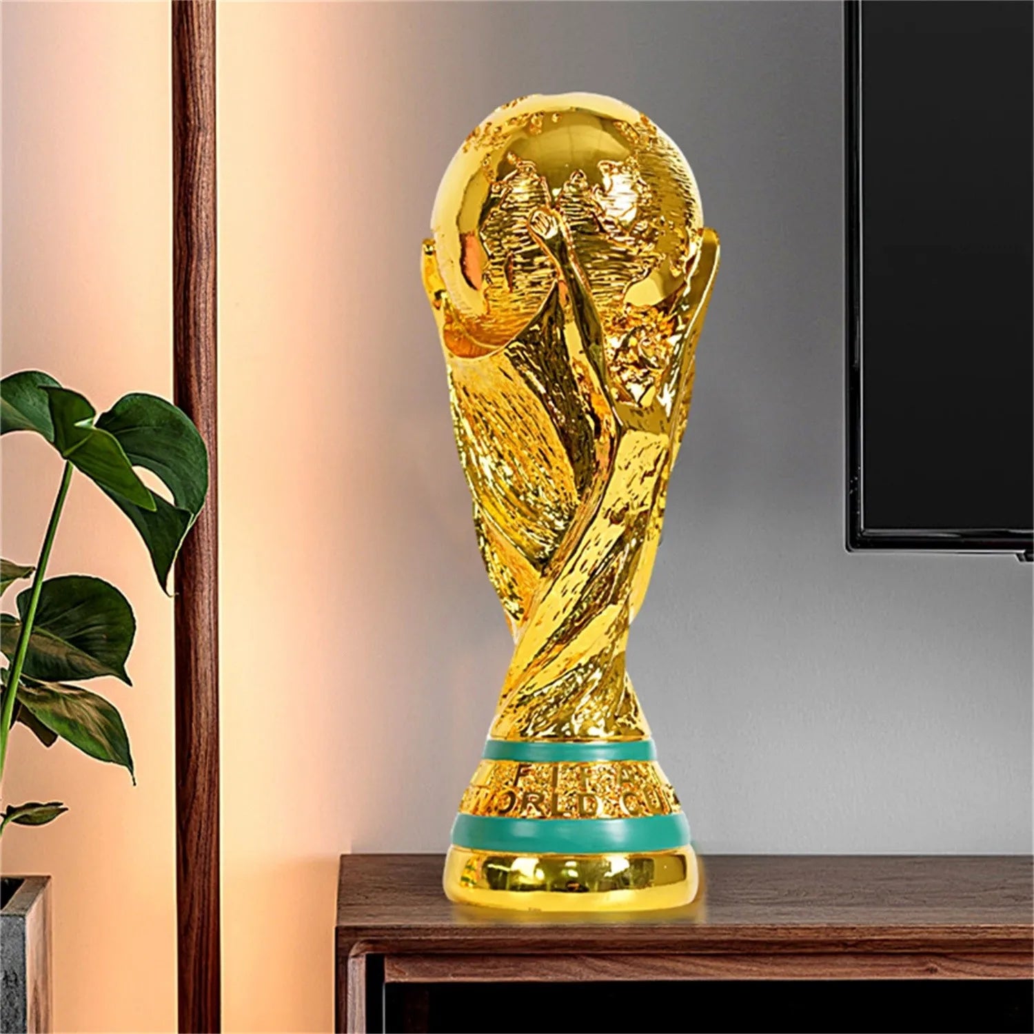 كأس كرة القدم الذهبي - ديكور فاخر لعشاق كرة القدم